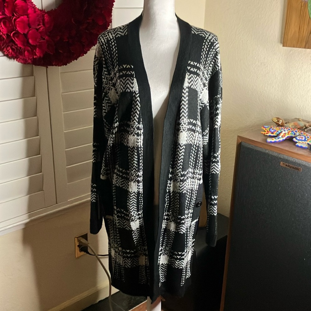 🤍🖤Lark & Grey Black & White Plaid Long Sleeve Tunic Sweater Size 1XL
